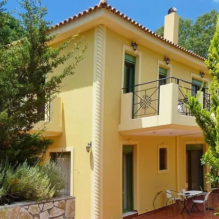 Kato Sleeps 6