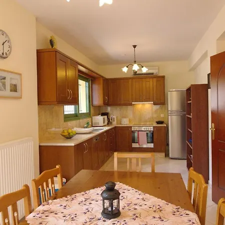 Kato Sleeps 6 Willa Kateleios