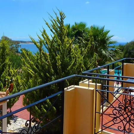 Kato Sleeps 6 * Kateleios