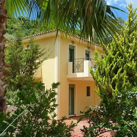 Kato Sleeps 6