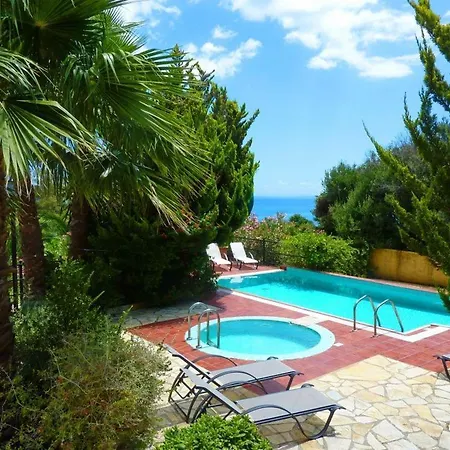 Kato Sleeps 6 *