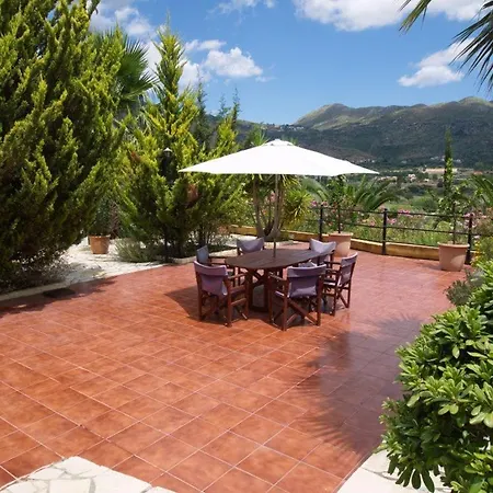 Kato Sleeps 6 *
